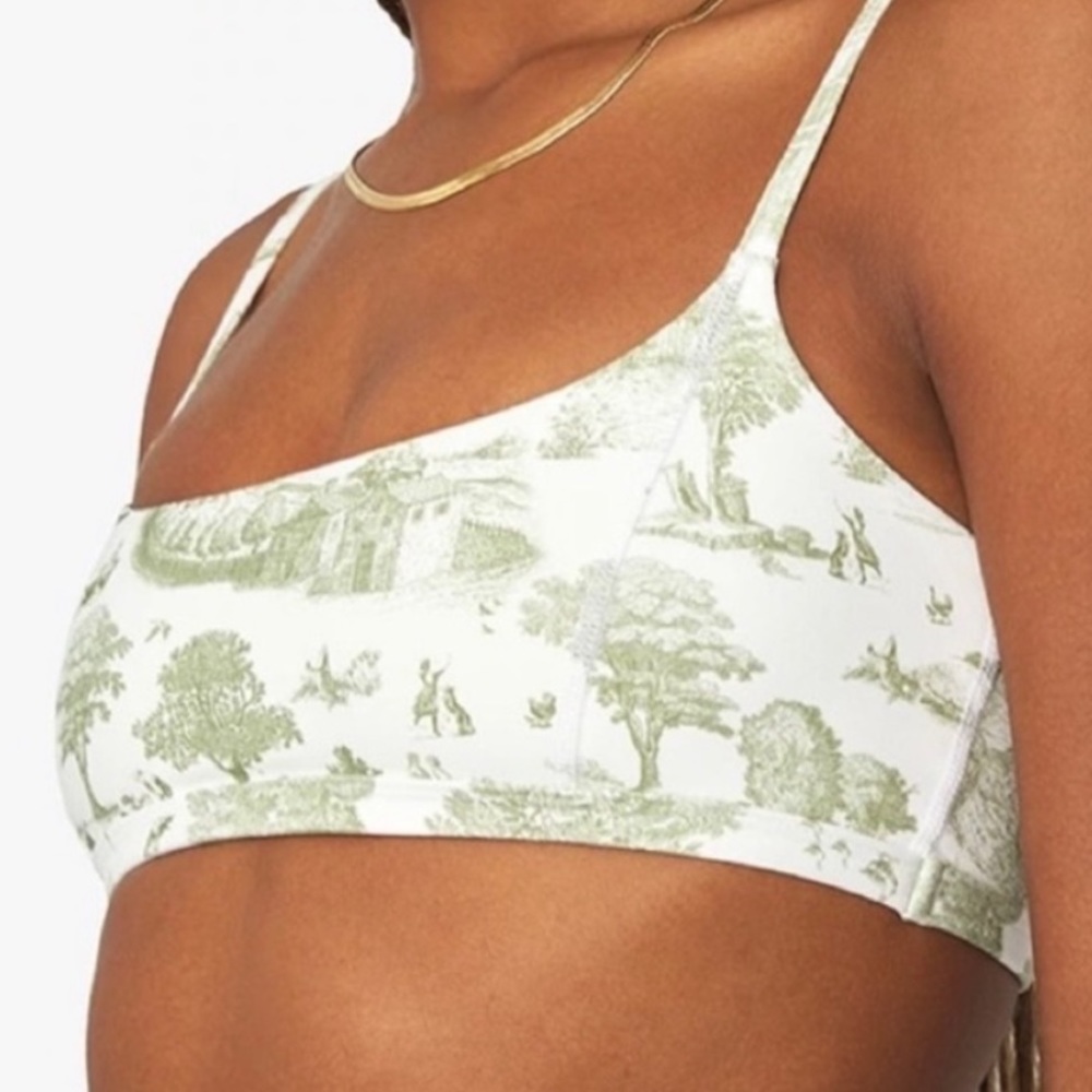 WeWoreWhat Green and White workout set, size SMALL
